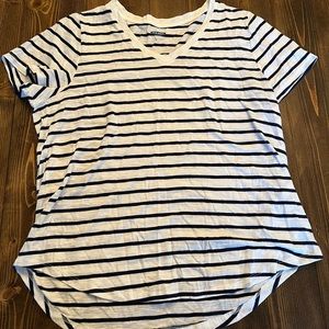 Old Navy short sleeve